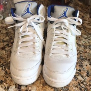 Women 5 1/2 Air Jordan’s